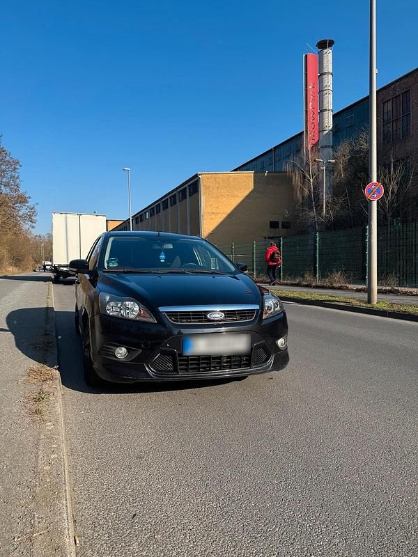 Gebraucht Ford Focus 116 PS (85 kW) 2009 Schwarz Limousine