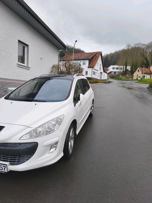 Gebraucht Peugeot 308 SW 120 PS (88 kW) 2010 Weiß Kombi