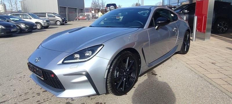 Ice silver metallic Gebraucht 2024 Toyota GR86 Coupé | 36.990 € (Fairer Preis) - Bild 1/4