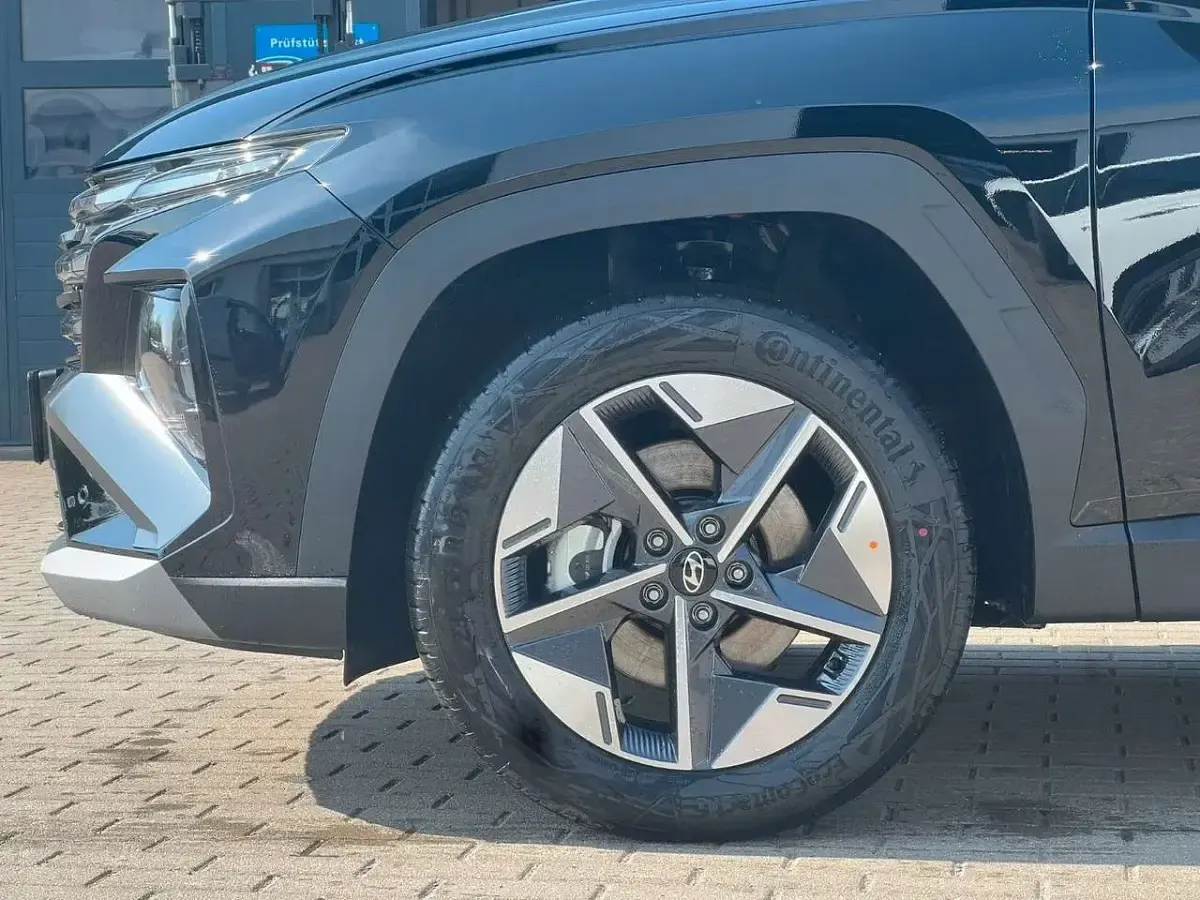 Neu Hyundai Tucson Trend 239 PS (175 kW) 2026 Schwarz SUV