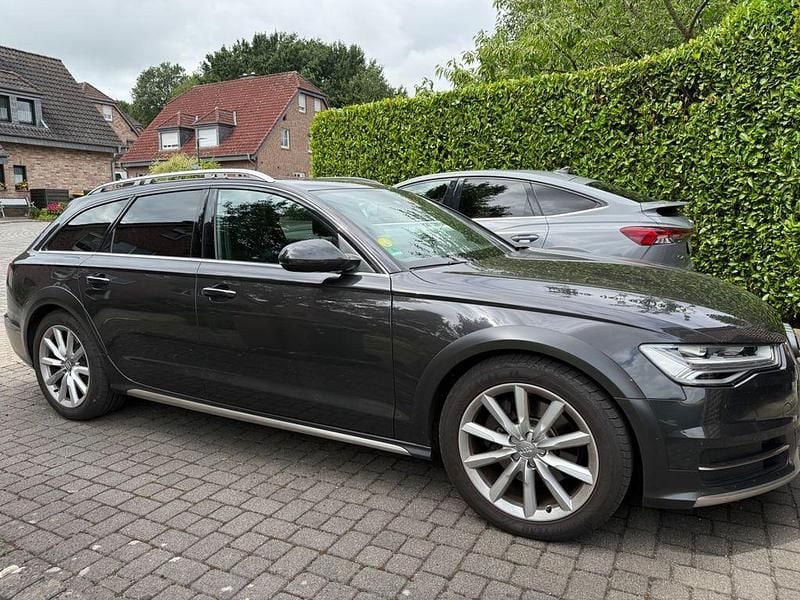 Grau Gebraucht 2015 Audi A6 Allroad Ambiente Kombi | 19.800 € (Fairer Preis) - Bild 1/4