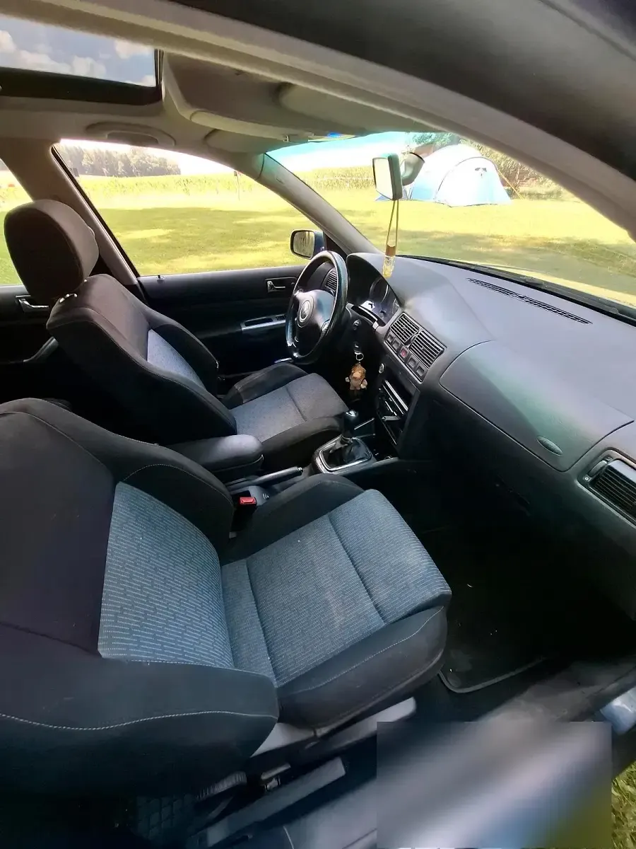 Gebraucht VW Golf IV 100 PS (73 kW) 2003 Blau Kleinwagen
