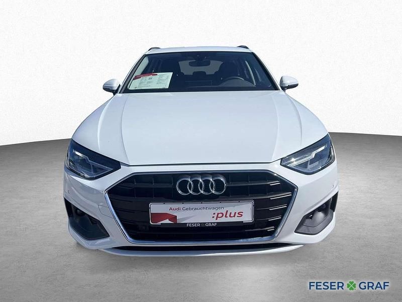 Second-hand Audi A4 Business 163 CP (119 kW) 2024 Alb Break