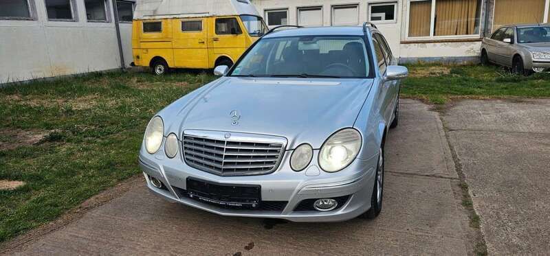 Silber Gebraucht 2008 Mercedes E350 Elegance Kombi | 4.600 € (Superpreis) - Bild 1/4