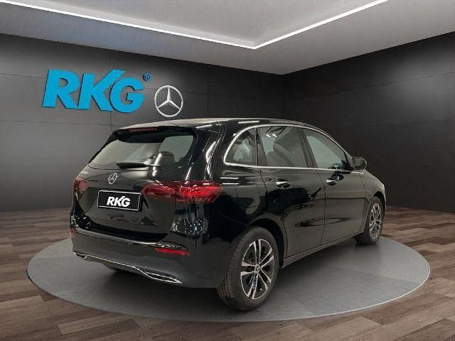 Gebraucht 2024 Mercedes B250e Van / Kleinbus | 31.860 € (Fairer Preis) - Bild 1/4