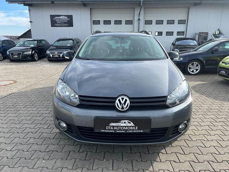 Gebraucht VW Golf VI Match 122 PS (89 kW) 2013 Grau Kleinwagen