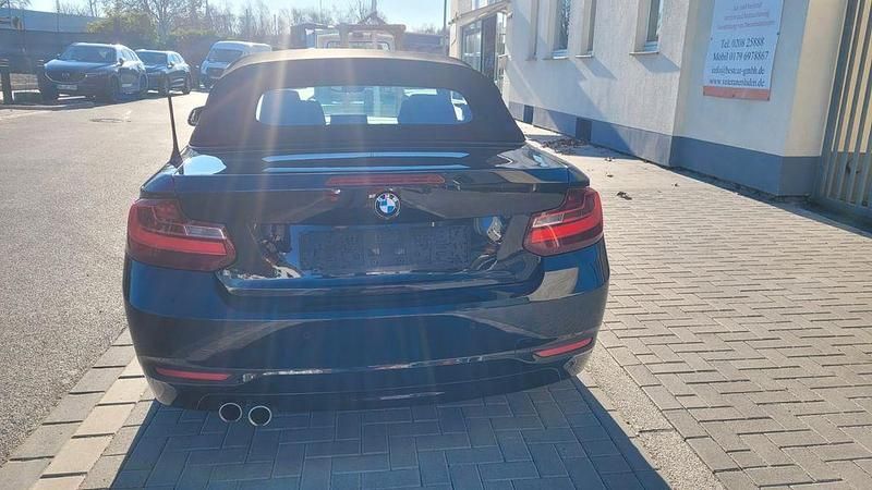 Gebraucht BMW 220 Sport Line 190 PS (139 kW) 2015 Schwarz Cabrio