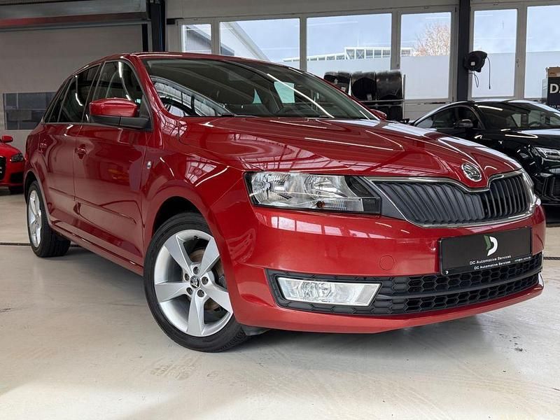 Gebraucht Skoda Rapid 86 PS (63 kW) 2015 Rot Kleinwagen