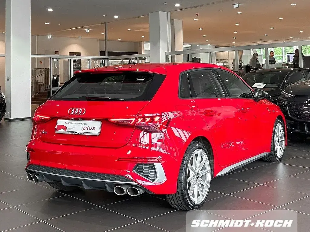 Gebraucht Audi S3 Advanced 310 PS (228 kW) 2022 Tangorot metallic Limousine