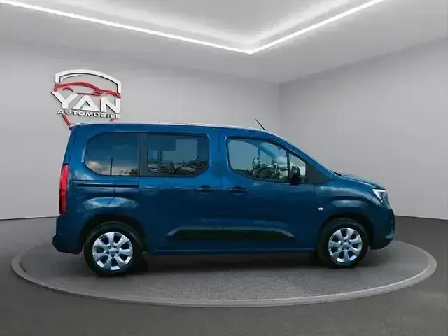 Gebraucht Opel Combo Life 131 PS (96 kW) 2022 Blau Van / Kleinbus