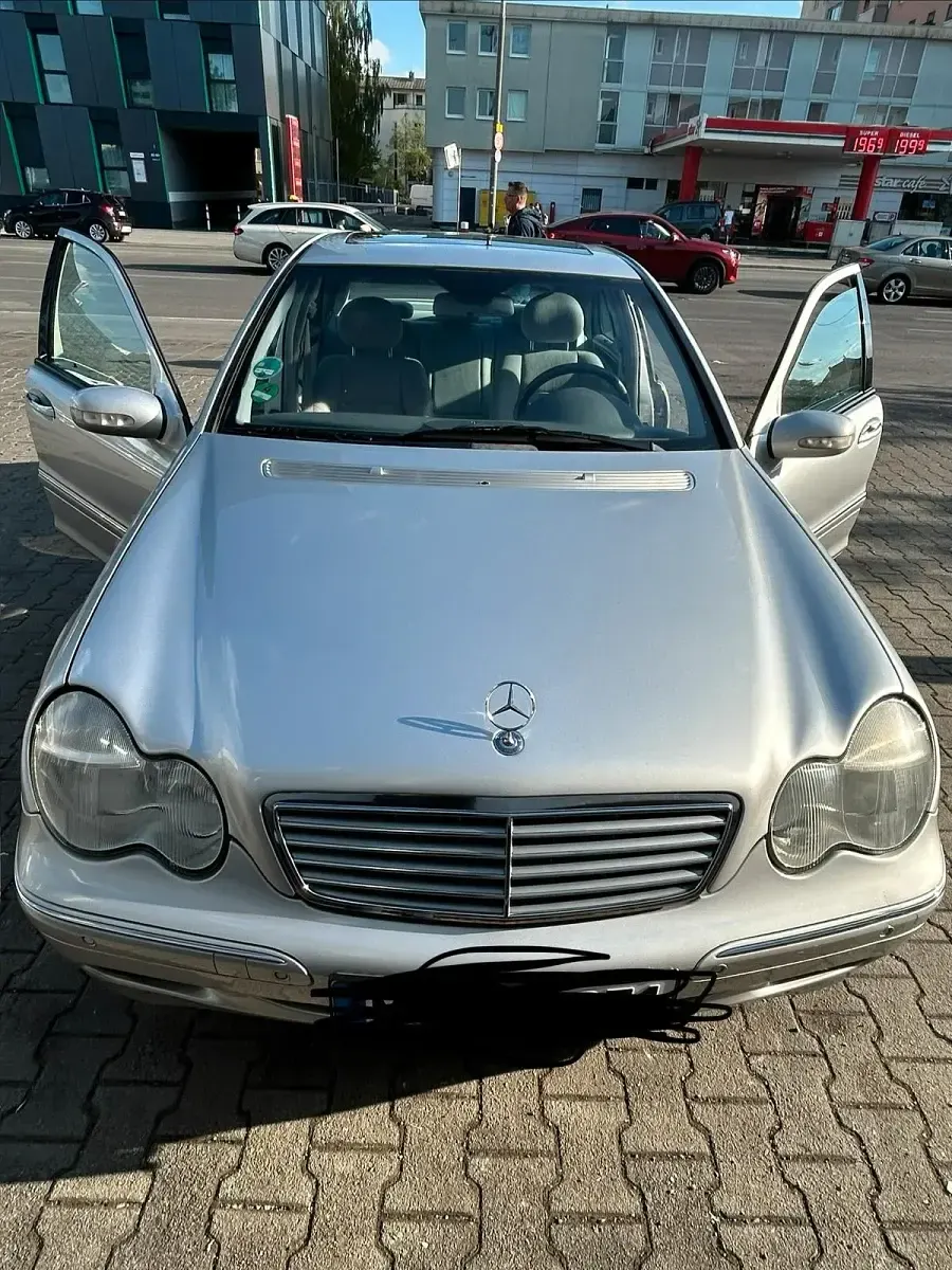 Gebraucht Mercedes C240 170 PS (125 kW) 2000 Grau Limousine