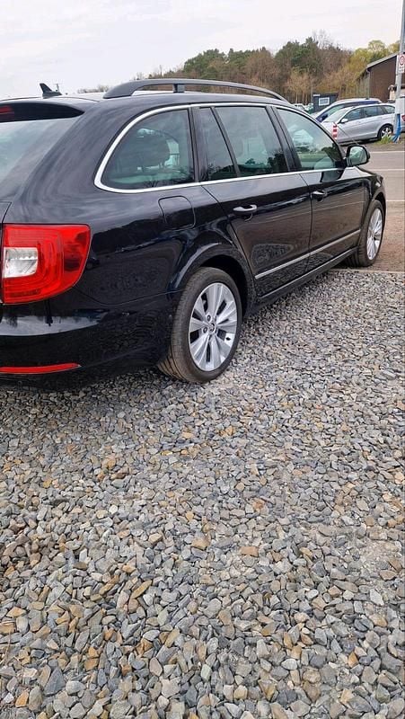 Brugt Skoda Superb 170 HK (125 kW) 2014 Sort Stationcar