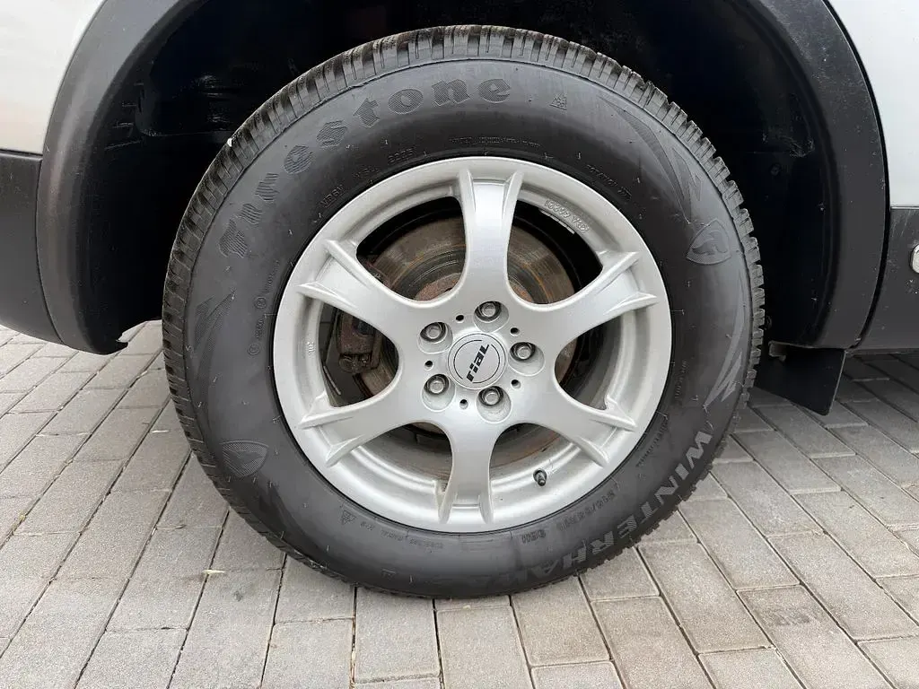 Gebraucht Nissan Qashqai 131 PS (96 kW) 2012 Grau SUV