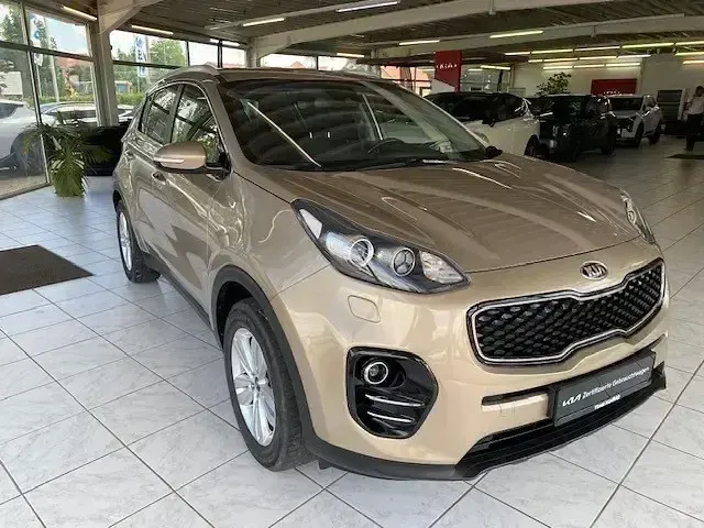 Gebraucht Kia Sportage Spirit 132 PS (97 kW) 2016 Silber SUV