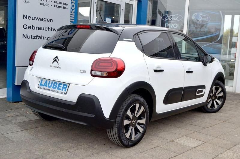 Gebraucht Citroën C3 Shine 82 PS (60 kW) 2023 Polarweiss Kleinwagen