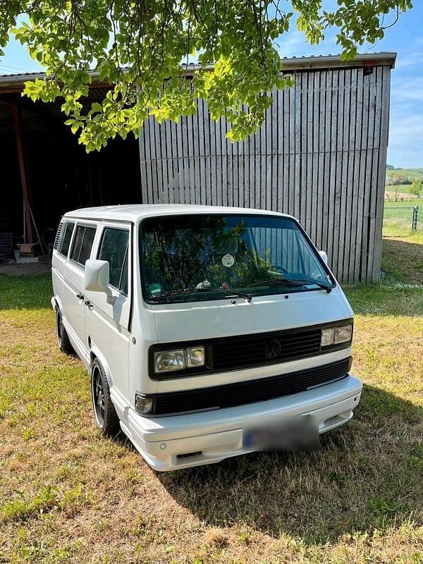 Gebraucht VW Multivan 92 PS (67 kW) 1990 Weiß Van / Kleinbus