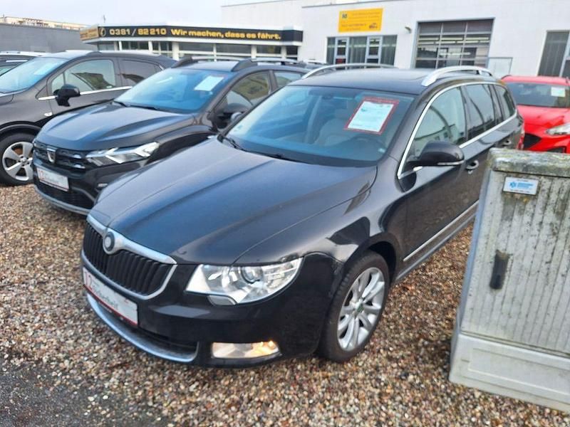 Gebraucht Skoda Superb Elegance 160 PS (117 kW) 2011 Schwarz Kombi