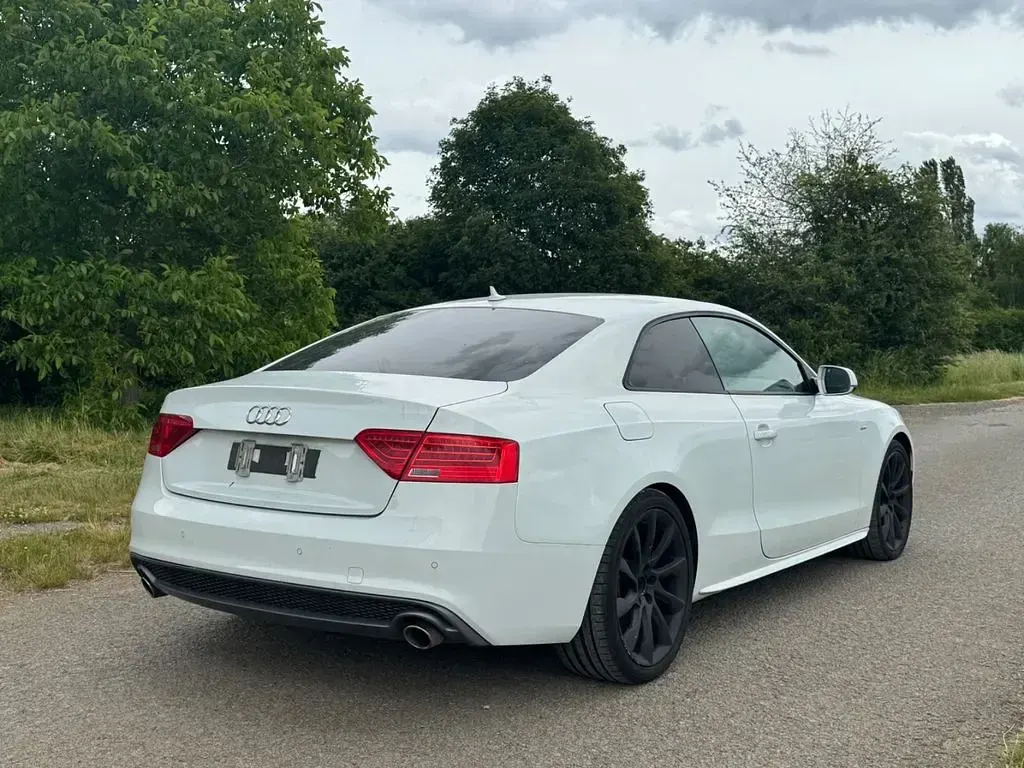 Gebraucht Audi A5 S-Line 245 PS (180 kW) 2012 Weiß Coupé