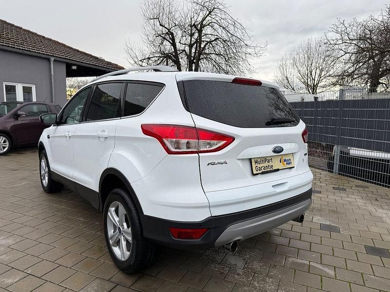 Gebraucht Ford Kuga SYNC Edition 150 PS (110 kW) 2016 Weiß SUV