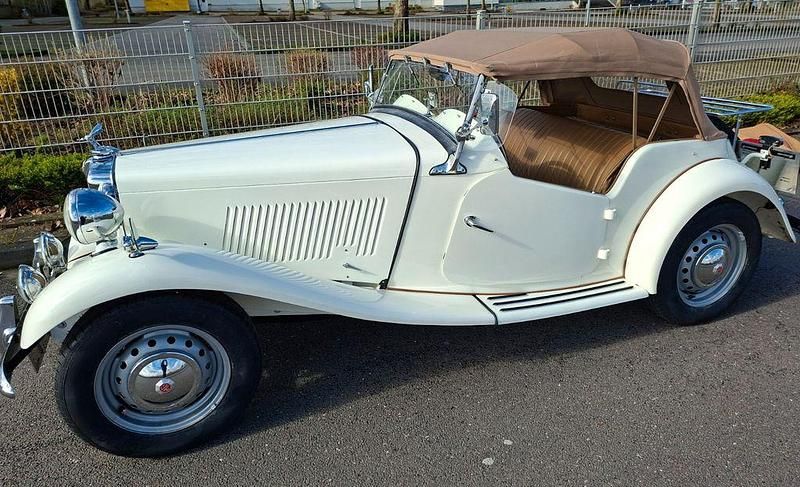 Używany MG TD 54 KM (39 kW) 1953 Biały Kabriolet