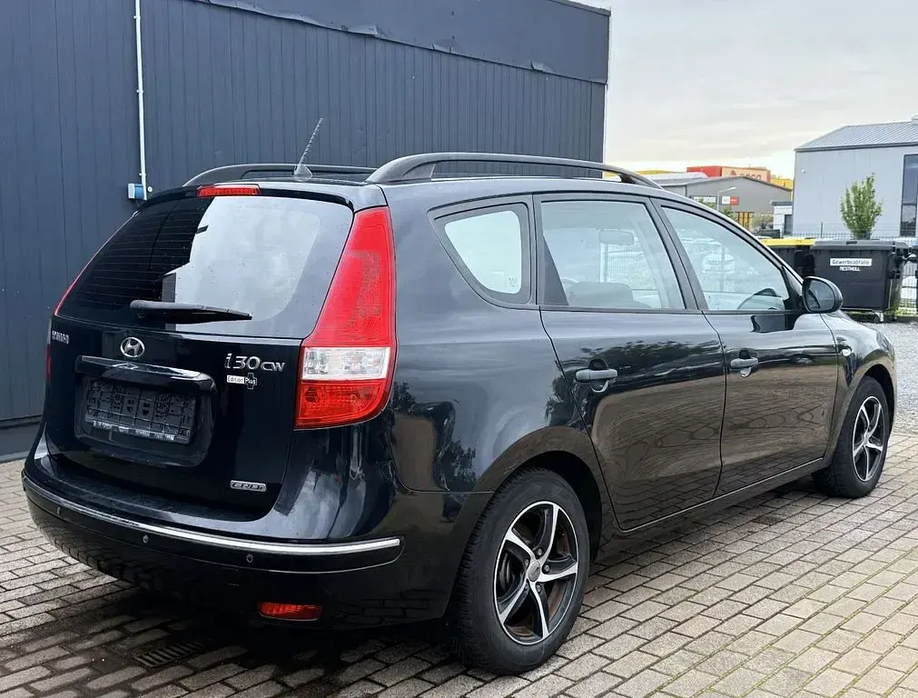 Gebraucht Hyundai i30 Edition+ 109 PS (80 kW) 2010 Schwarz Kombi