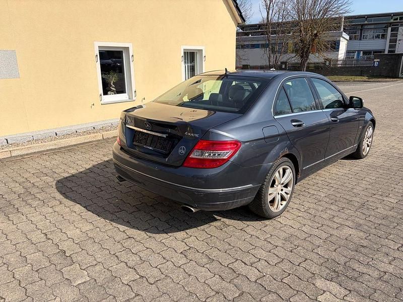 Gebraucht Mercedes C320 122 PS (89 kW) 2007 Grau Limousine