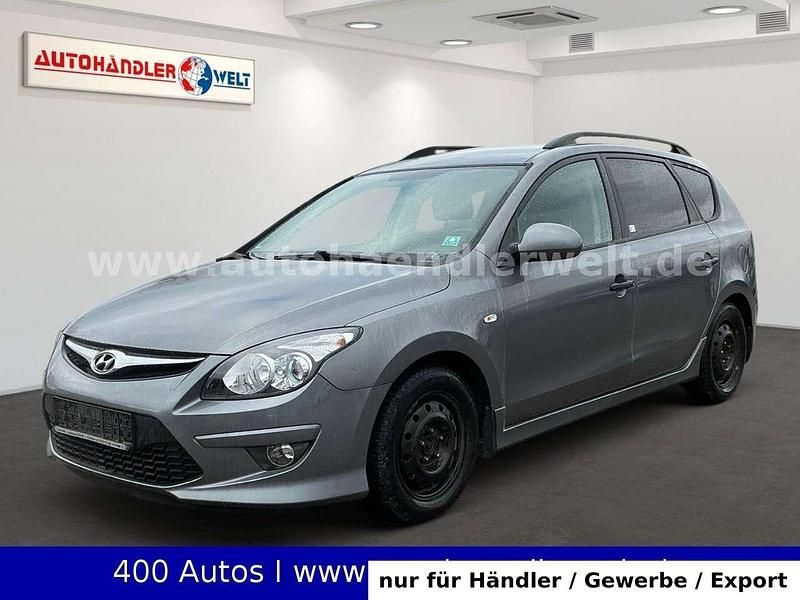 Gebraucht Hyundai i30 Style 126 PS (92 kW) 2012 Grau Kombi