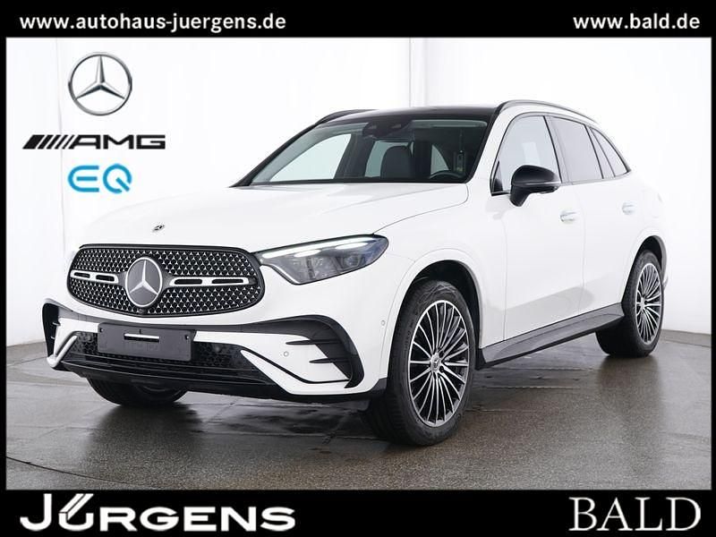 Weiss polarweiss Gebraucht 2024 Mercedes GLC300e AMG SUV | 65.880 € (Teuer) - Bild 1/4