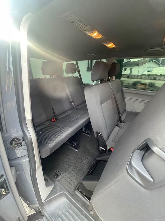 Gebraucht VW T5 140 PS (102 kW) 2014 Grau Van