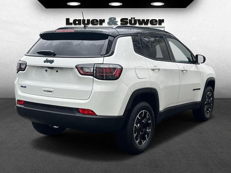 Gebraucht Jeep Compass 241 PS (177 kW) 2024 Weiß SUV