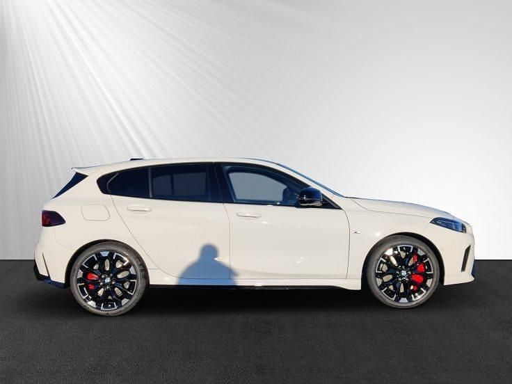 Gebraucht BMW M135 Performance 300 PS (220 kW) 2024 Weiß Kleinwagen