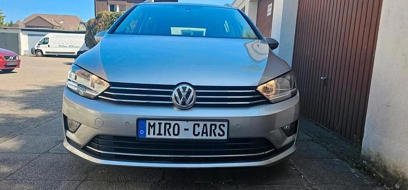 Grau Gebraucht 2015 VW Golf Sportsvan Van / Kleinbus | 10.490 € (Fairer Preis) - Bild 1/4