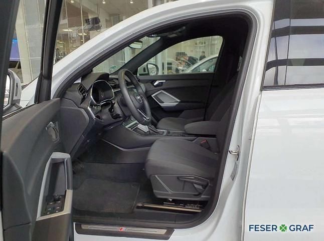 Second-hand Audi Q3 S-Line 150 CP (110 kW) 2024 Alb SUV