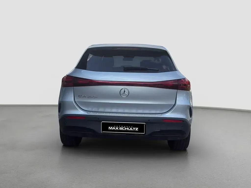 Gebraucht Mercedes EQA250+ AMG 150 kW (204 PS) 2025 Silber SUV