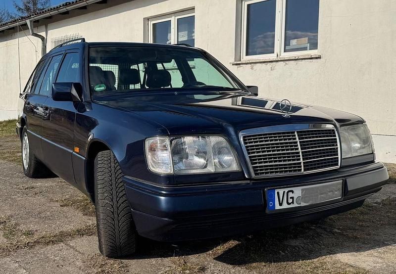 Gebraucht Mercedes 320 220 PS (161 kW) 1994 Blau Limousine