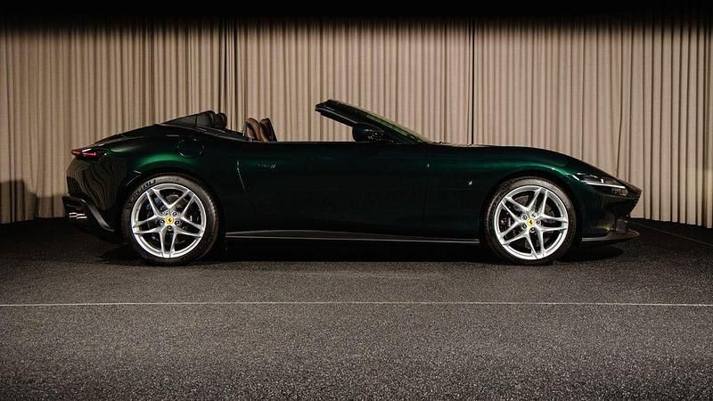 Neu Ferrari Roma 620 PS (456 kW) 2025 Grün Coupé