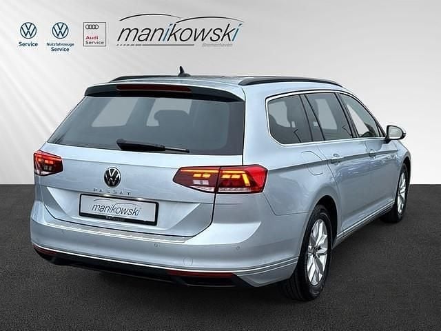 Gebraucht VW Passat Business 150 PS (110 kW) 2022 Silber Kombi