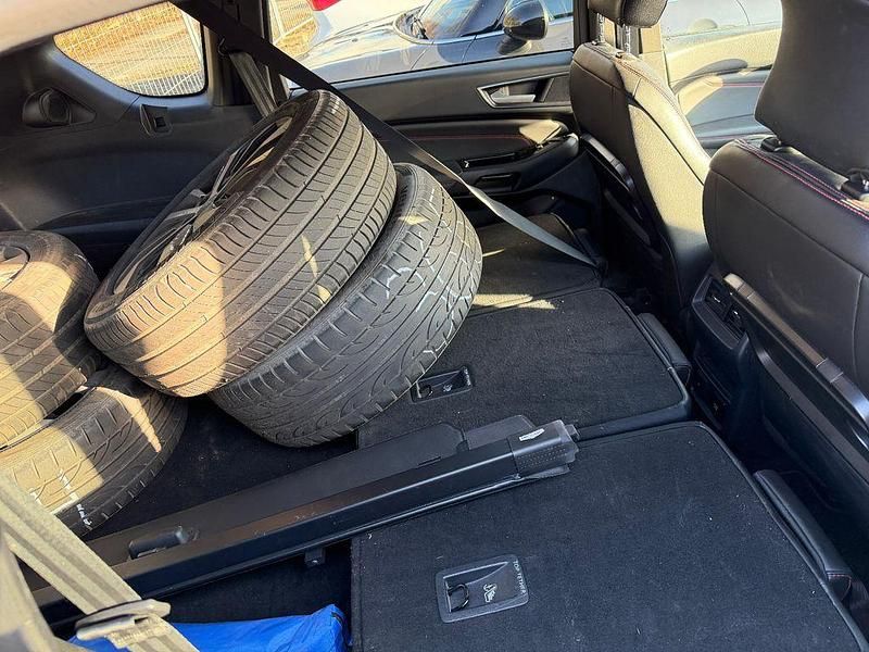 Gebraucht Ford S-MAX ST-Line 190 PS (139 kW) 2020 Schwarz Van / Kleinbus