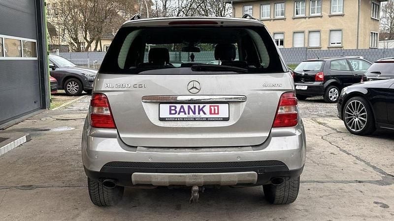 Gebraucht Mercedes ML280 190 PS (139 kW) 2008 Silber SUV