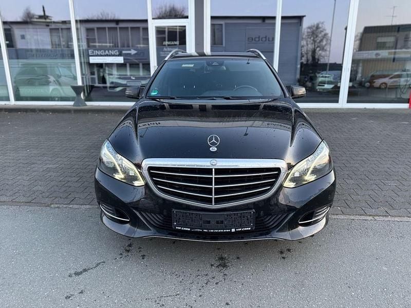 Gebraucht Mercedes E200 136 PS (100 kW) 2015 Schwarz Kombi
