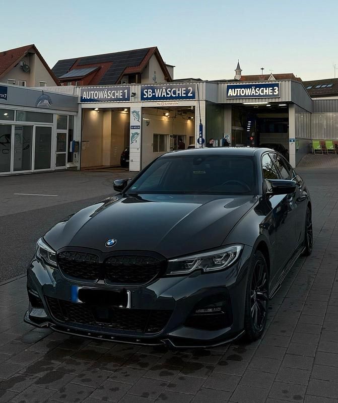 Gebraucht BMW 330e M Performance 292 PS (214 kW) 2019 Limousine