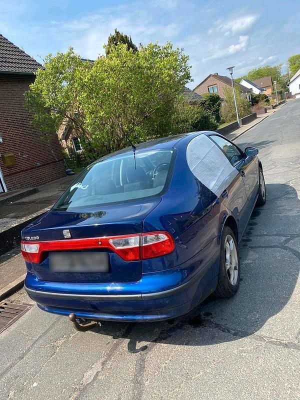 Gebraucht Seat Toledo 104 PS (76 kW) 2004 Blau Limousine