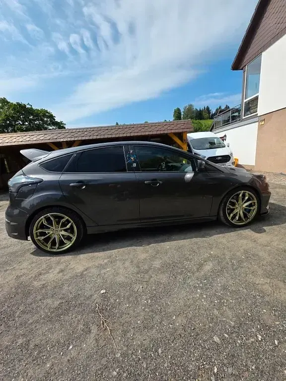 Gebraucht Ford Focus RS 349 PS (256 kW) 2017 Limousine