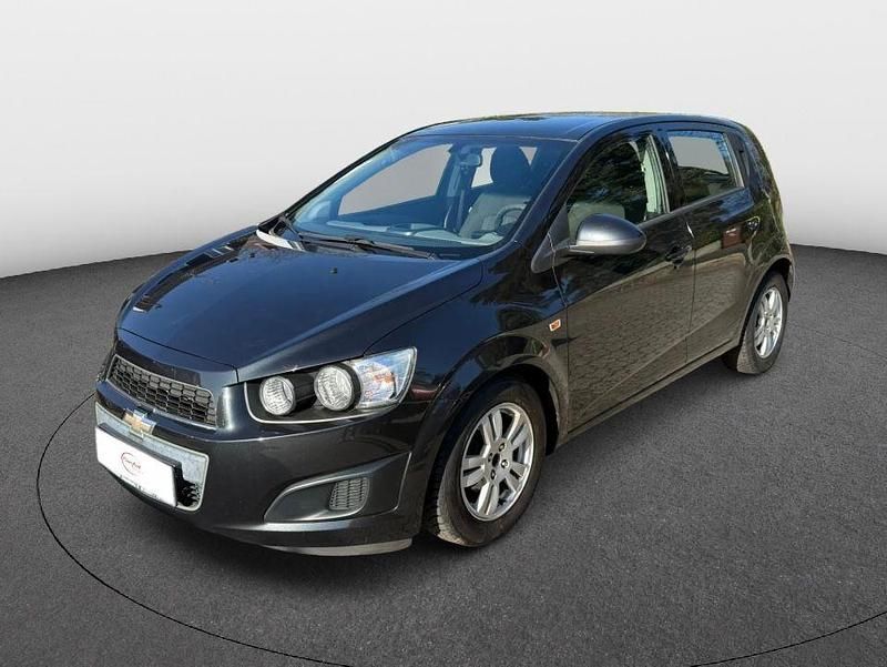 Gebraucht Chevrolet Aveo 101 PS (74 kW) 2013 Schwarz Kleinwagen