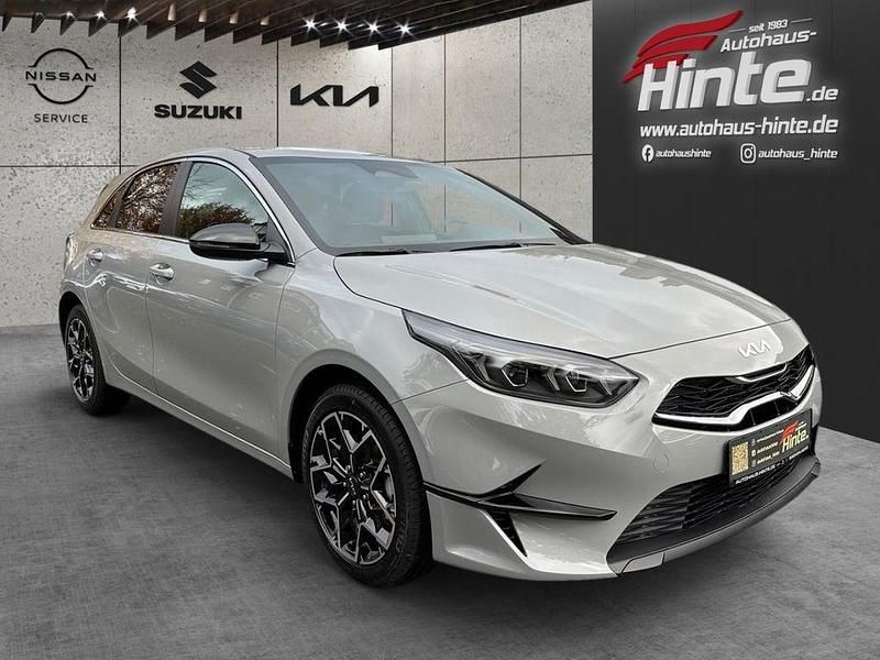 Gebraucht Kia Ceed 140 PS (102 kW) 2024 Waf) wolf gray m (grau Kleinwagen