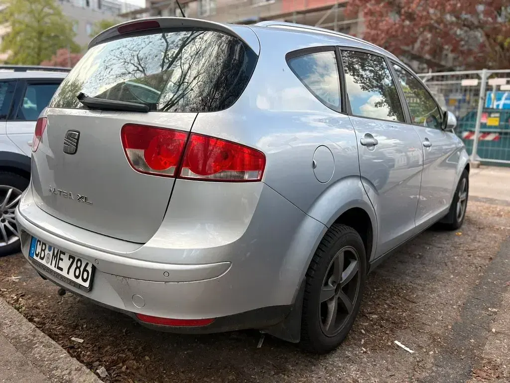 Second-hand Seat Altea 125 CP (91 kW) 2008 Argintiu Monovolum