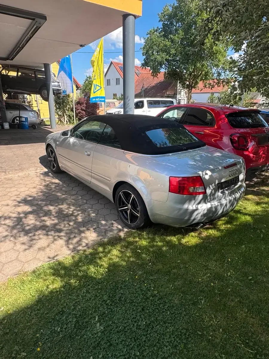 Gebraucht Audi A4 Cabriolet 125 PS (91 kW) 2002 Silber Cabrio