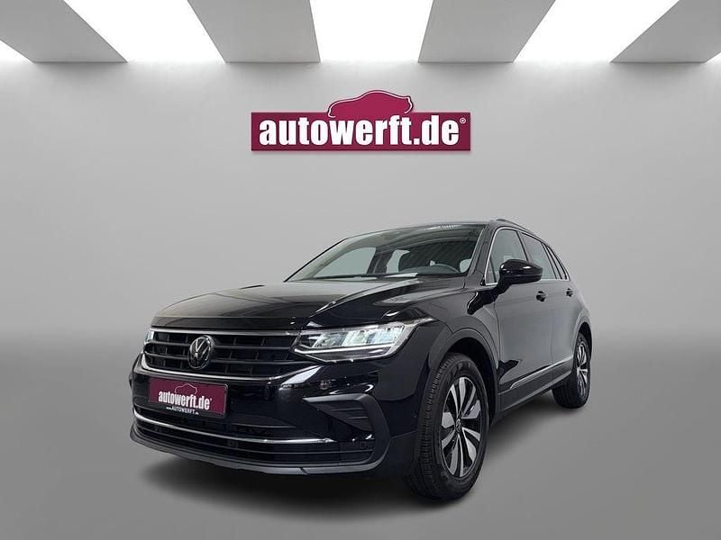 Schwarz Gebraucht 2023 VW Tiguan Move SUV | 29.490 € (Guter Preis) - Bild 1/4