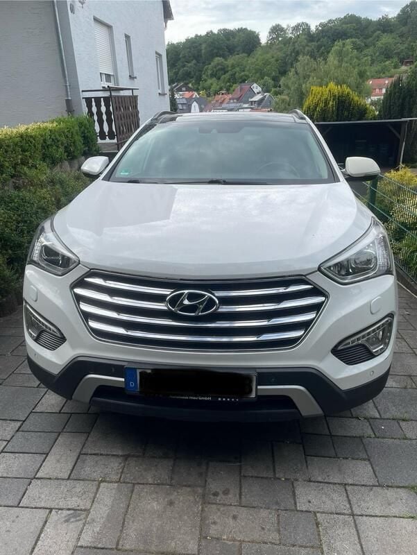 Weiß Gebraucht 2015 Hyundai Grand Santa Fe SUV | 13.900 € (Guter Preis) - Bild 1/4