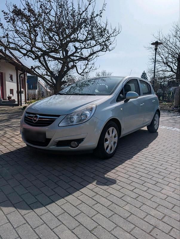 Gebraucht Opel Corsa 80 PS (58 kW) 2010 Grün Kleinwagen